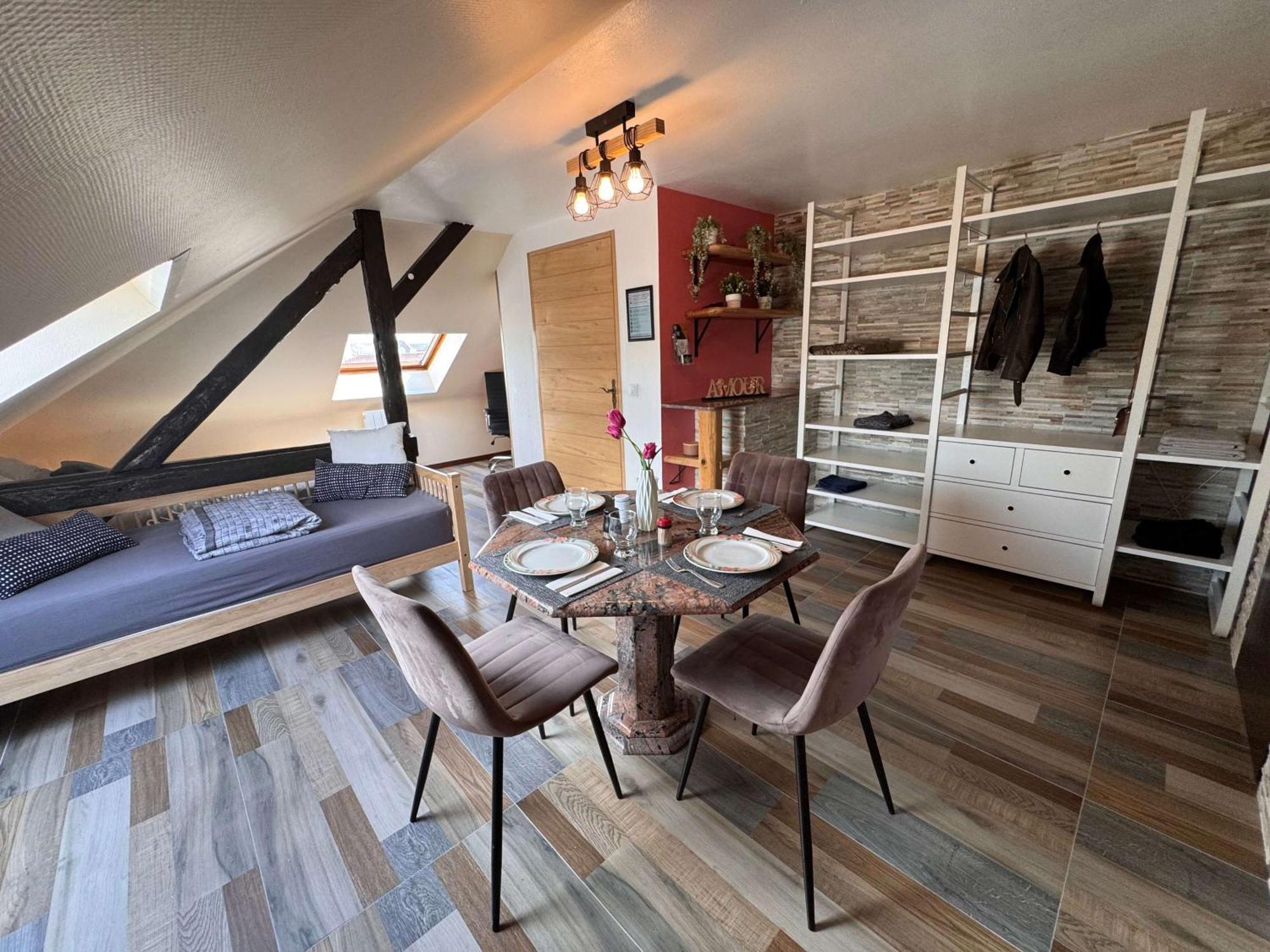 Private & Comfortable Apartments Puttelange-aux-Lacs Exteriör bild