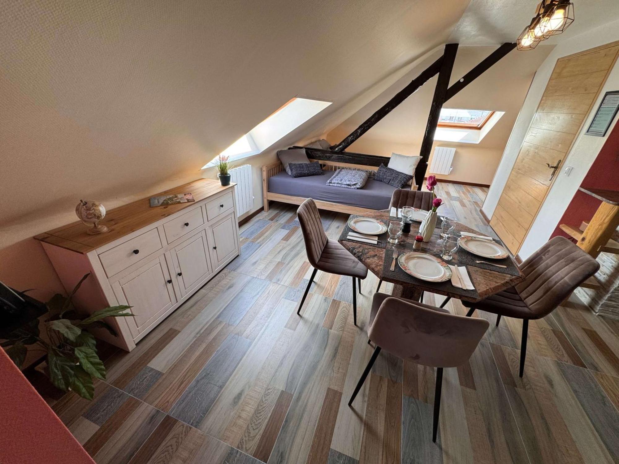 Private & Comfortable Apartments Puttelange-aux-Lacs Exteriör bild