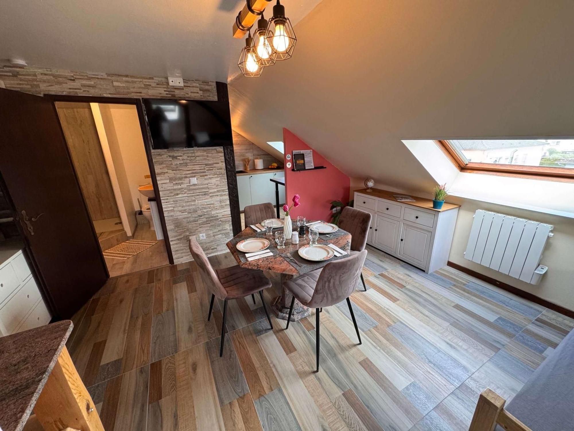 Private & Comfortable Apartments Puttelange-aux-Lacs Exteriör bild